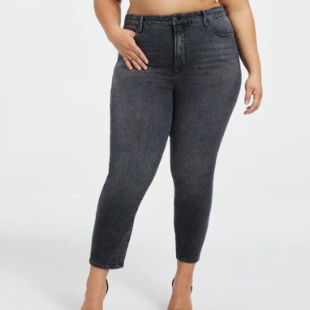 Good American Jeans Good Classic Jeans in Faded Black Size 10/30